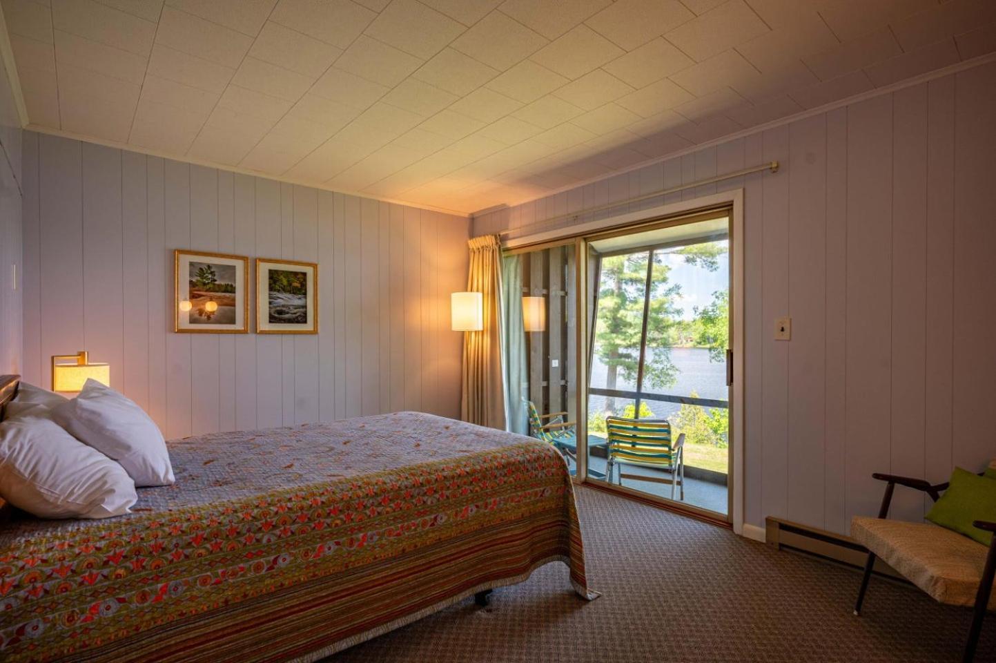 Sandy Point Motel Long Lake Esterno foto