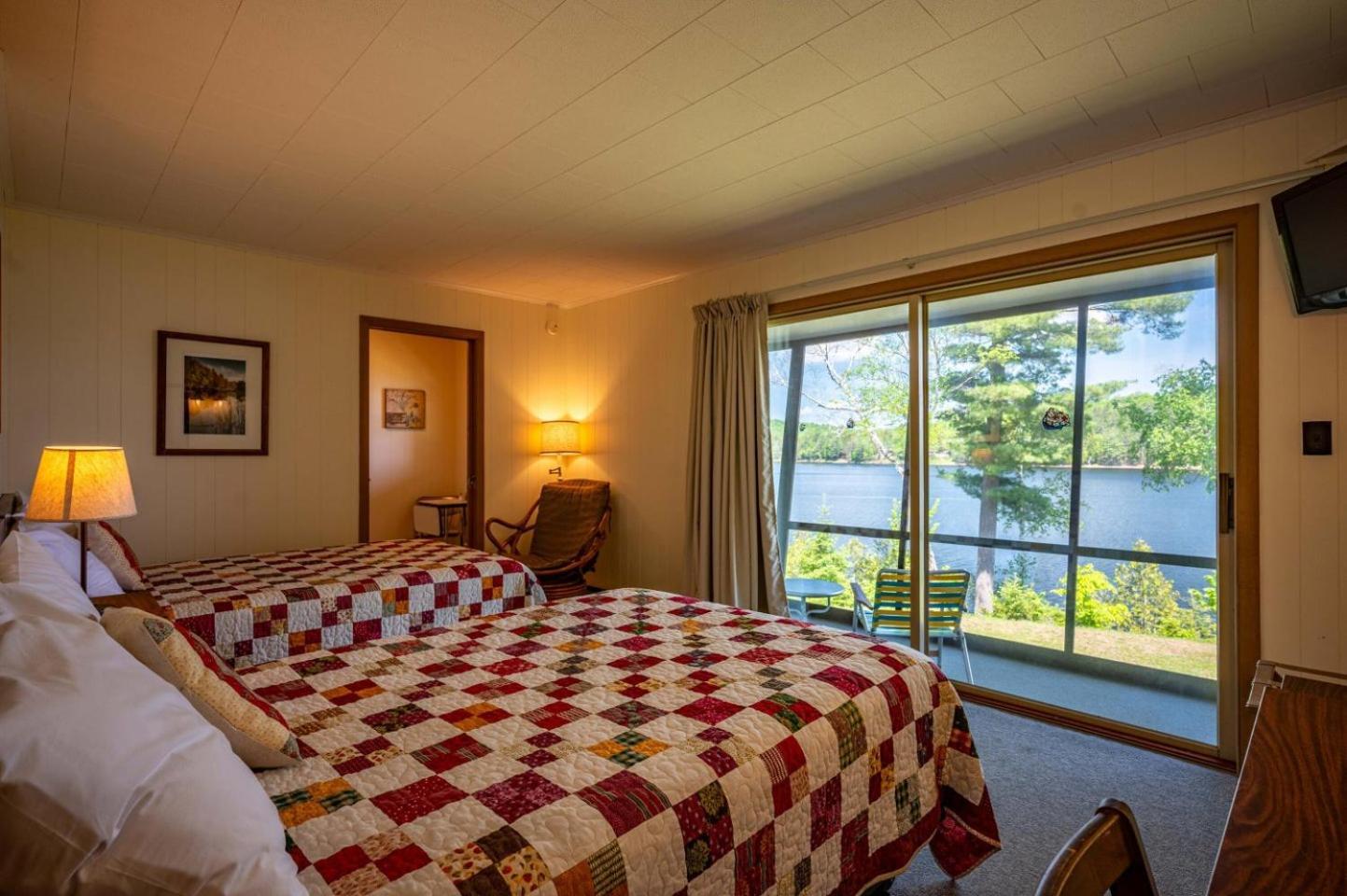 Sandy Point Motel Long Lake Esterno foto