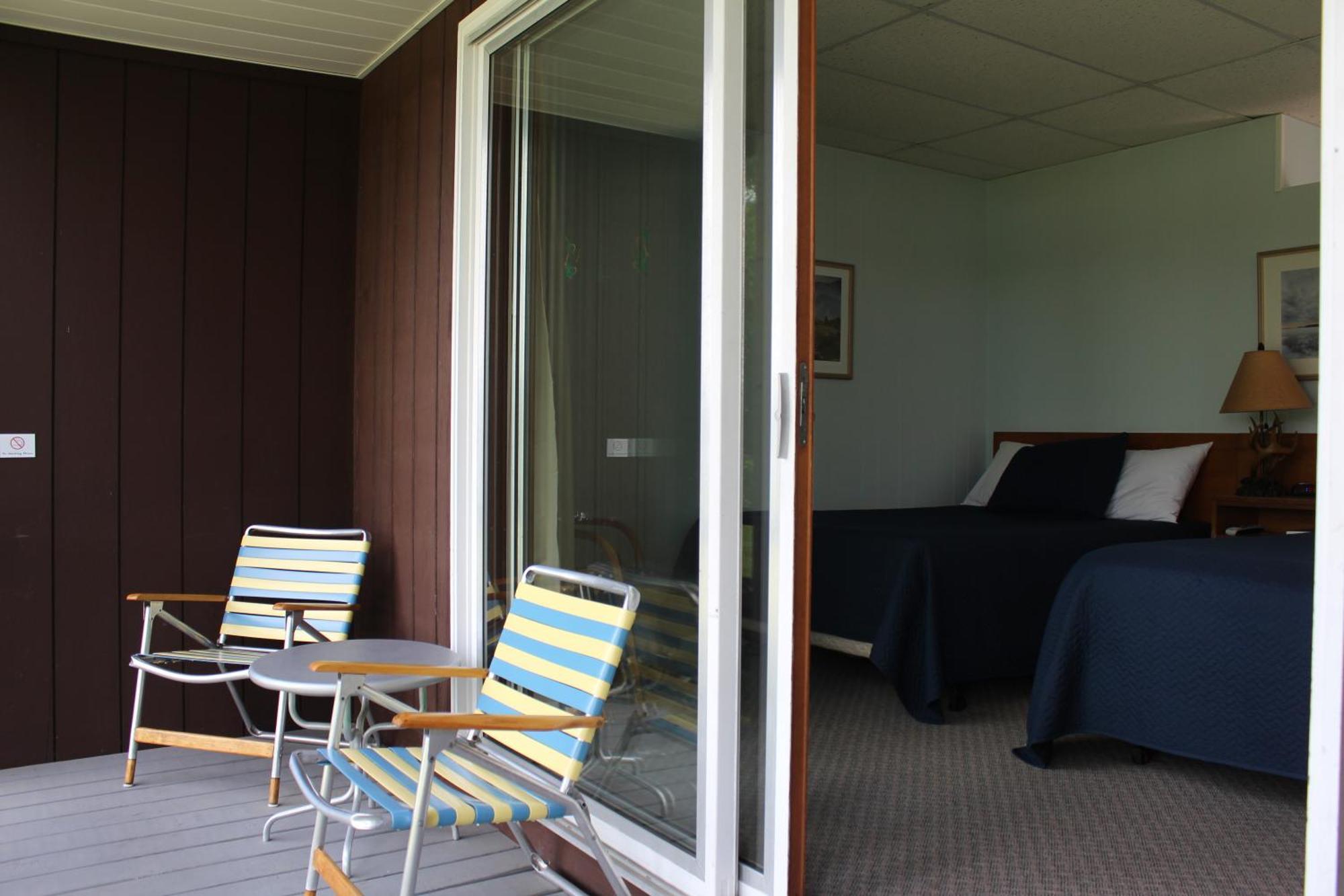 Sandy Point Motel Long Lake Esterno foto