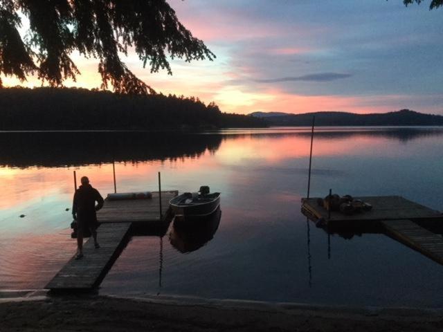 Sandy Point Motel Long Lake Esterno foto